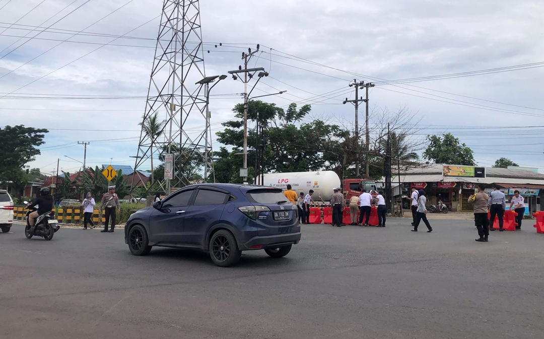 Simpang Empat Trikora–Guntung Manggis Banjarbaru Ditutup Permanen Usai Marak Kecelakaan