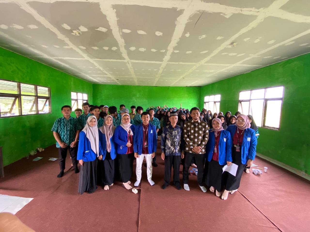 Mahasiswa KKN Desa Kandangan Baru mengadakan Seminar sebagai penunjang untuk Masa Depan cerah Mahasiswa KKN Desa Kandangan Baru mengadakan Seminar sebagai penunjang untuk Masa Depan cerah