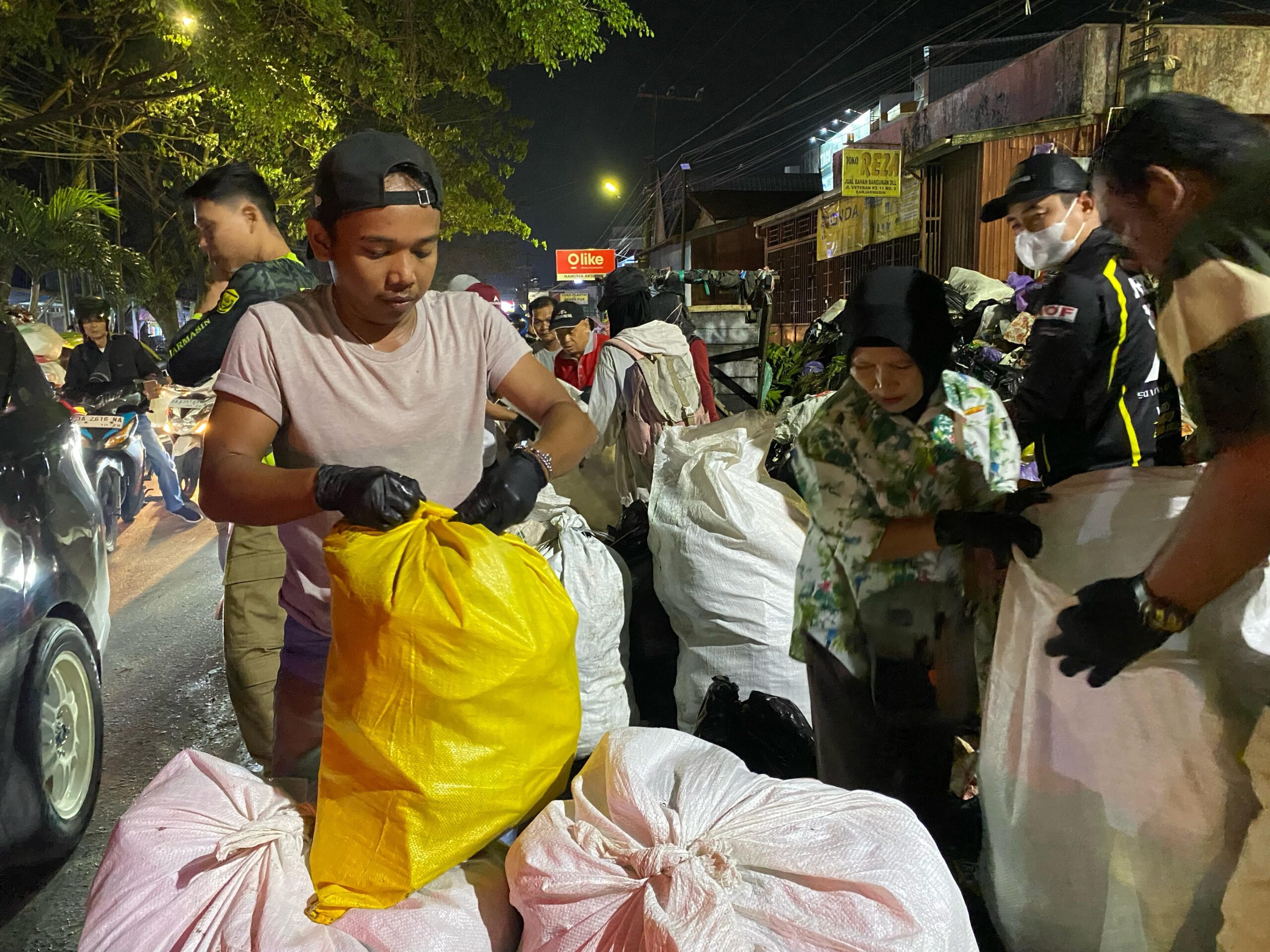 Banjarmasin Semakin Lumpuh: DLH Lemah, Kepala Dinas LH diduga Bermasalah Banjarmasin Semakin Lumpuh: DLH Lemah, Kepala Dinas LH diduga Bermasalah