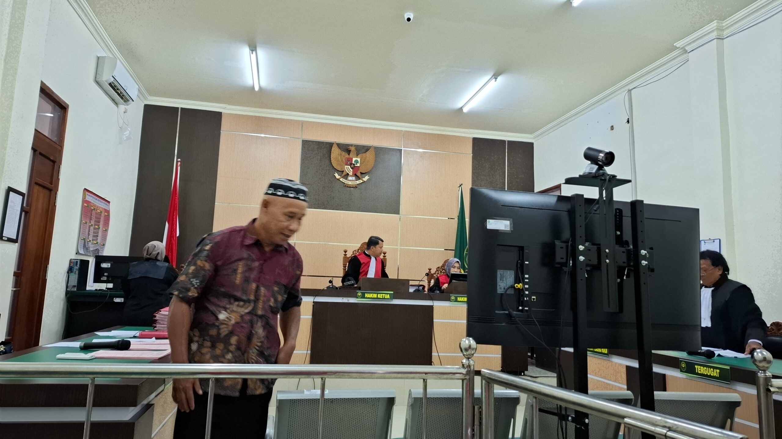 Jaksa Menyerahkan Replik Perkara ITE Mantan Bupati Kotabaru, Tim BASA Rekan Siap Membalas dengan Duplik Hukum Jaksa Menyerahkan Replik Perkara ITE Mantan Bupati Kotabaru, Tim BASA Rekan Siap Membalas dengan Duplik Hukum