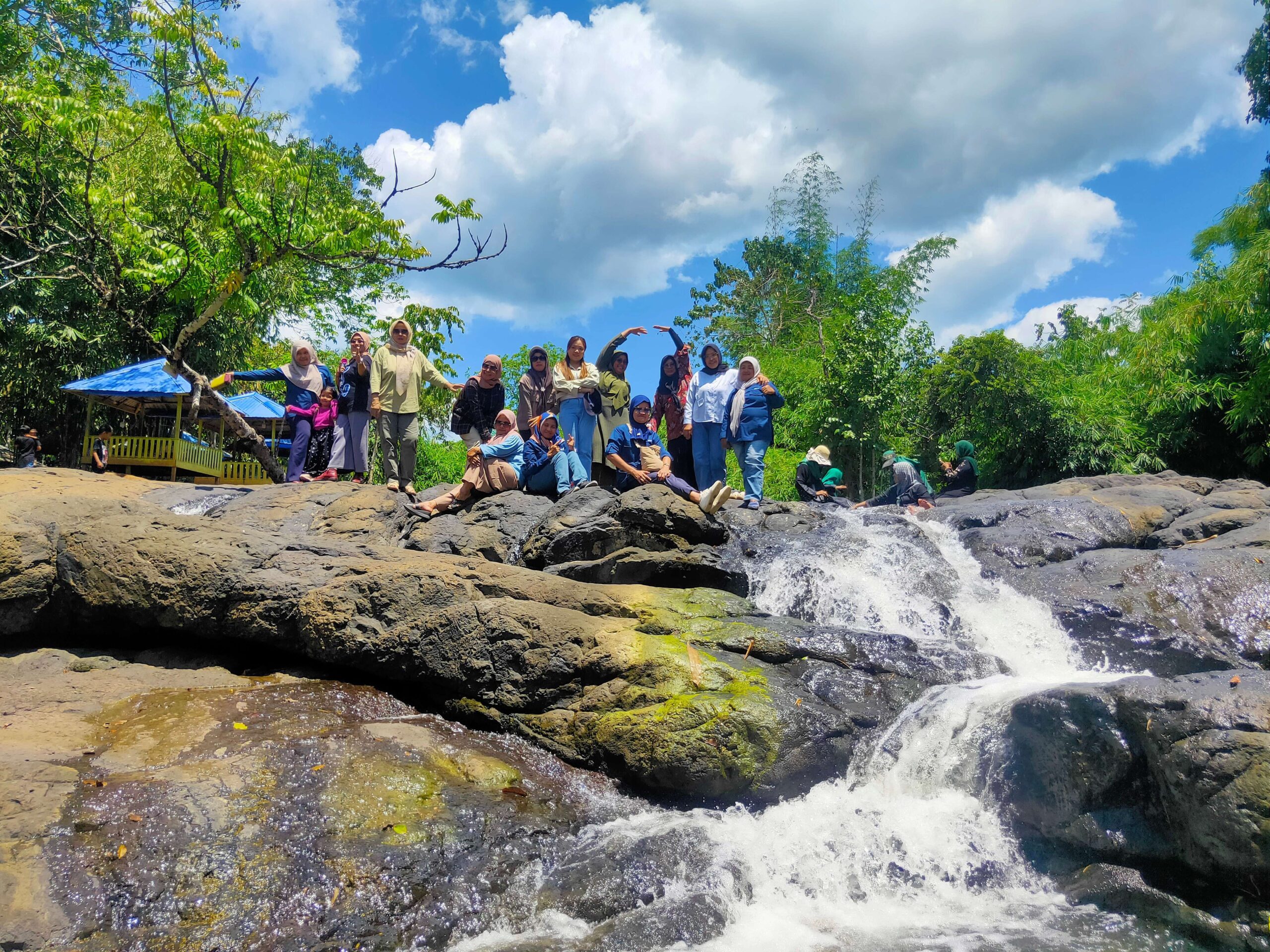 Jeram Alam Roh Tujuh Belas di Aranio, Surga Tersembunyi yang Menenangkan