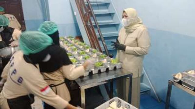 Anggota DPR Sidak Dapur Program Makanan Bergizi Gratis di Banjarmasin