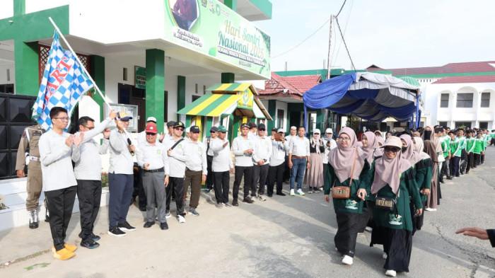 Ribuan Santri Rakha Amuntai Rayakan HUT ke-103 dan Hari Santri Nasional dengan Jalan Sehat Ribuan Santri Rakha Amuntai Rayakan HUT ke-103 dan Hari Santri Nasional dengan Jalan Sehat