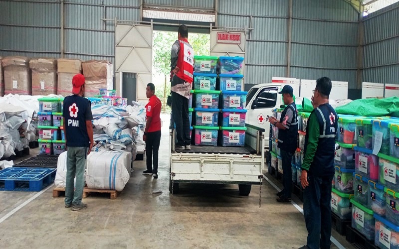 PMI Balangan Salurkan Bantuan Logistik untuk Korban Banjir Bandang di Tebing Tinggi dan Halong