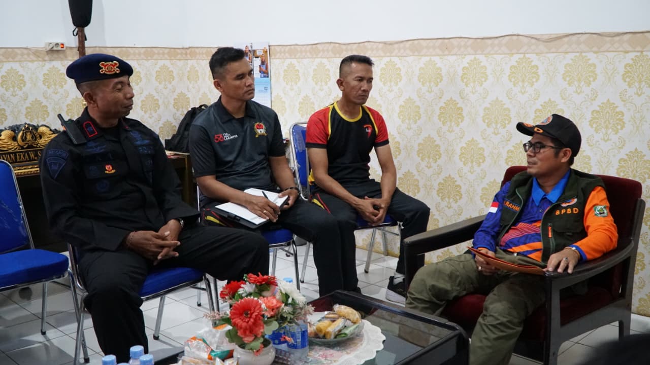 BPBD Balangan Perkuat Sinergi dengan Brimob Polda Kalsel dalam Penanganan Bencana