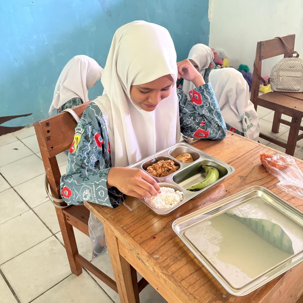 MAN 2 Balangan Mulai Laksanakan Program Makan Bergizi Gratis untuk 157 Siswa MAN 2 Balangan Mulai Laksanakan Program Makan Bergizi Gratis untuk 157 Siswa