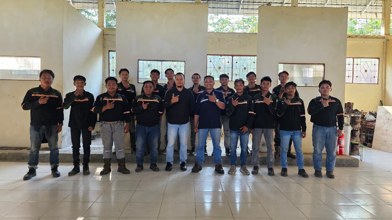 BLK Balangan Cetak 16 Welder Kompeten, Siap Bersaing di Dunia Industri BLK Balangan Cetak 16 Welder Kompeten, Siap Bersaing di Dunia Industri
