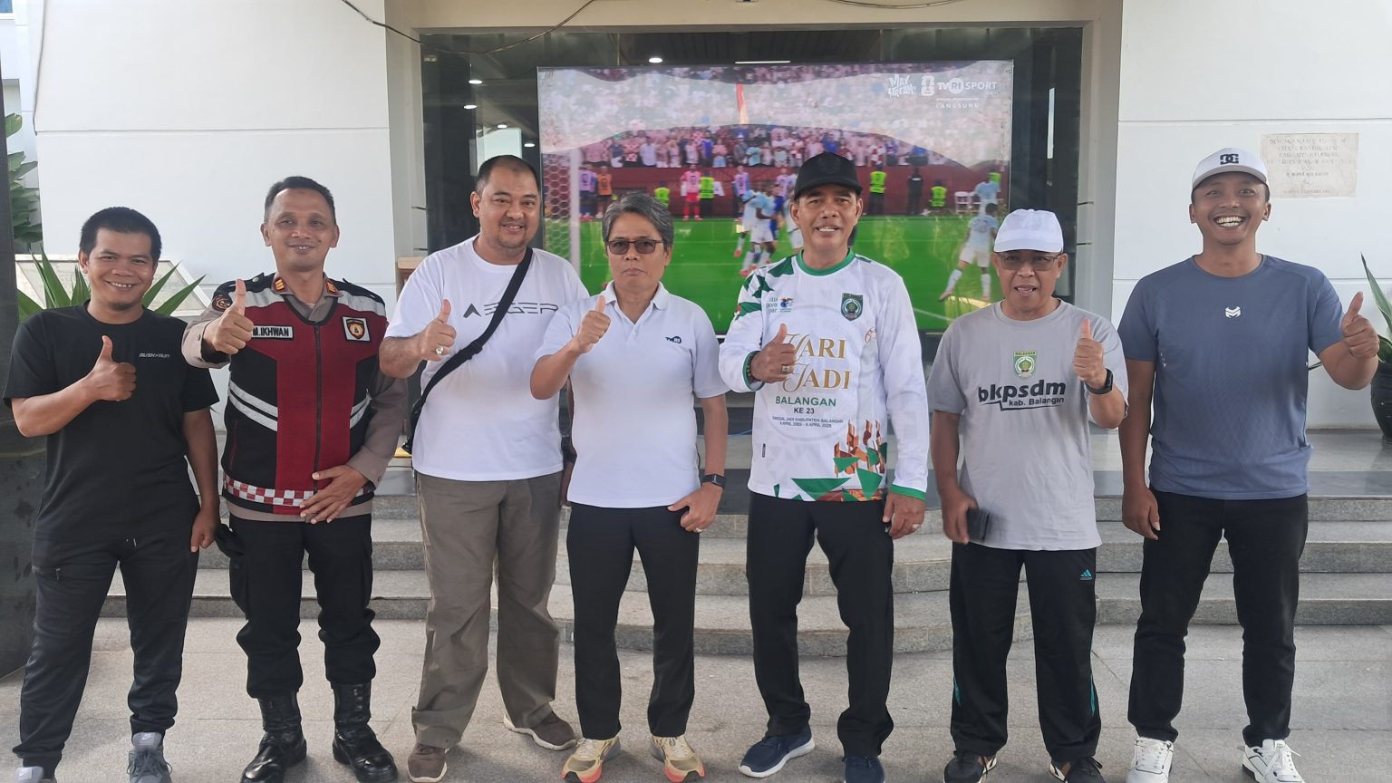 Seru Parah! Pemkab Balangan Gelar Nobar Piala Dunia 2026, UMKM Lokal Ikut Ketiban Cuan Seru Parah! Pemkab Balangan Gelar Nobar Piala Dunia 2026, UMKM Lokal Ikut Ketiban Cuan