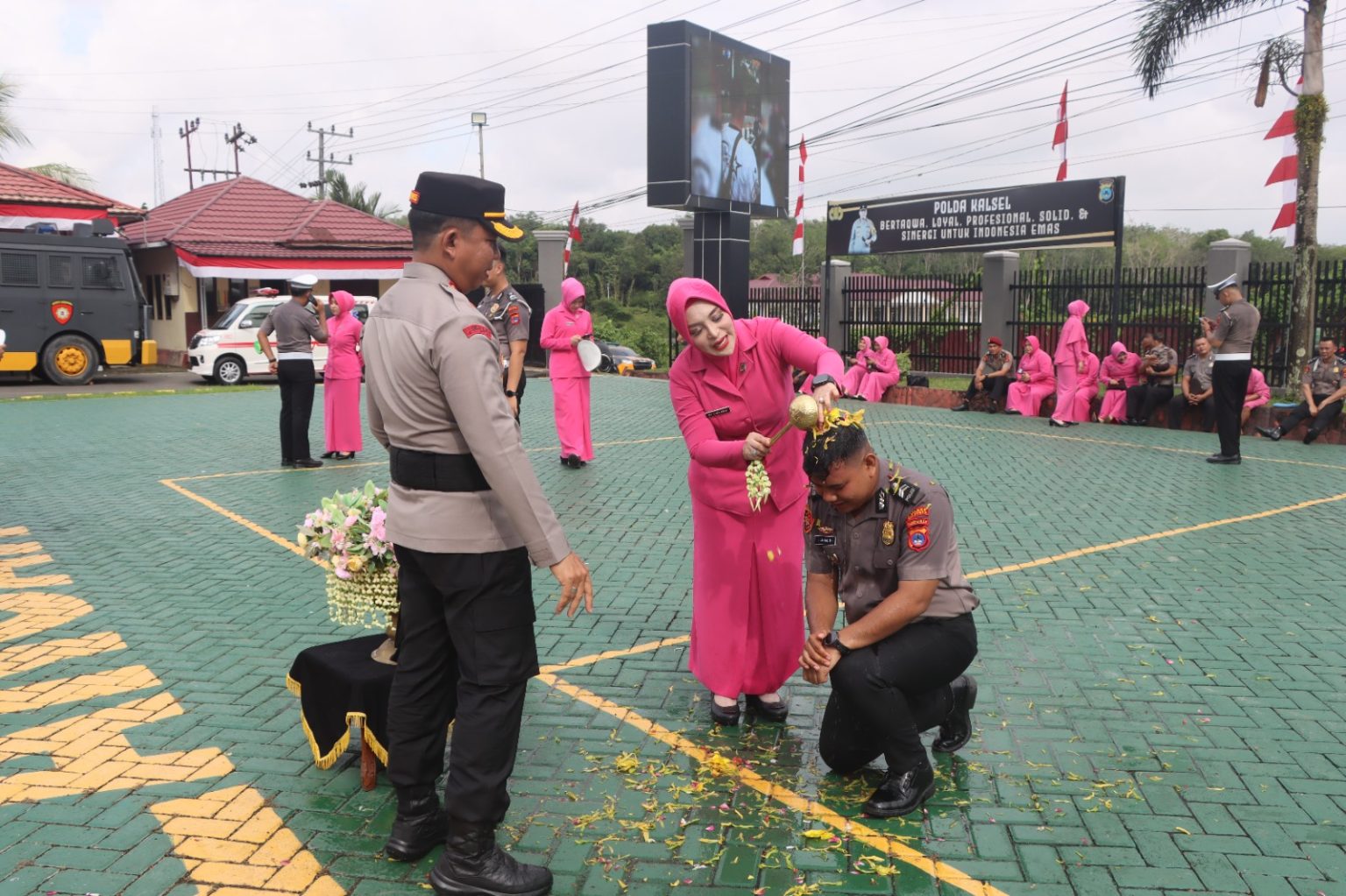 Sambut Hari Bhayangkara ke-80, 58 Personel Polres Balangan Resmi “Level Up” Pangkat! Sambut Hari Bhayangkara ke-80, 58 Personel Polres Balangan Resmi “Level Up” Pangkat!