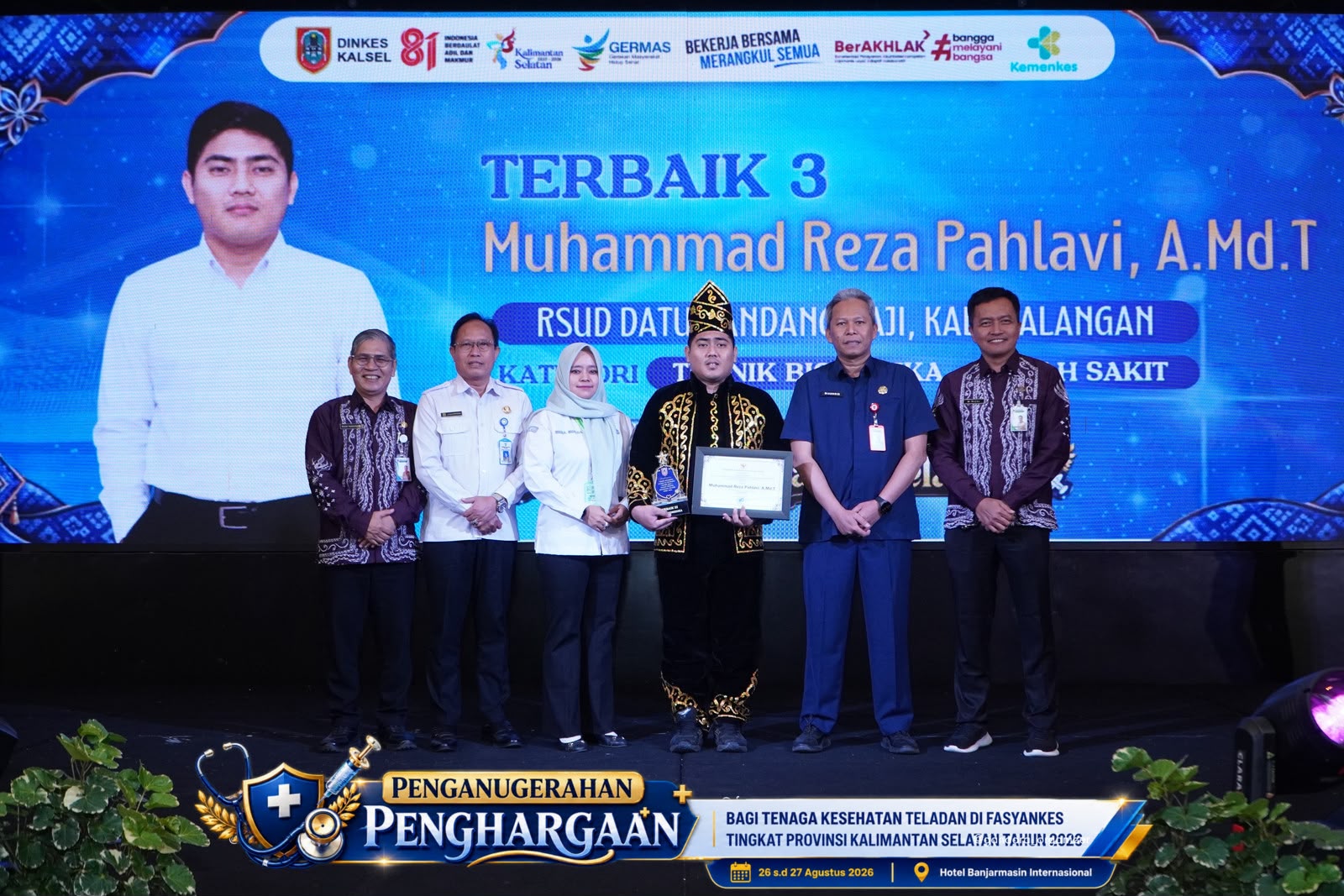 Tenaga Elektromedis RSUD Balangan Raih Juara III Tenaga Kesehatan Teladan Kalsel Lewat Inovasi SIMALKES Tenaga Elektromedis RSUD Balangan Raih Juara III Tenaga Kesehatan Teladan Kalsel Lewat Inovasi SIMALKES