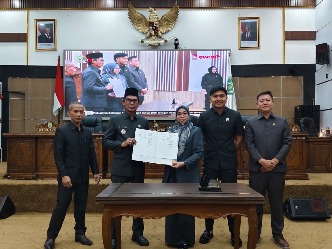 DPRD dan Pemkab Balangan Sepakati Raperda Perubahan APBD 2026 DPRD dan Pemkab Balangan Sepakati Raperda Perubahan APBD 2026